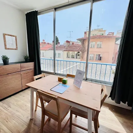 Le Wilson Palace : Apt 4 Prs, 1 Ch, Centre شقة *