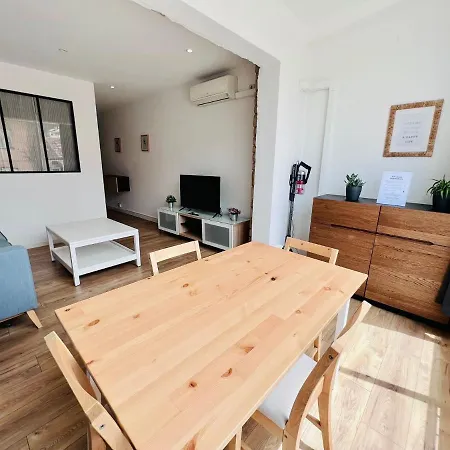 Le Wilson Palace : Apt 4 Prs, 1 Ch, Centre アパート